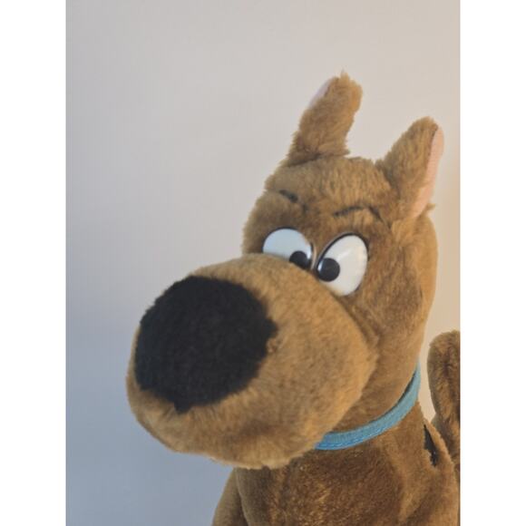 Cartoon Network Scooby Doo 11” Plush Toy Sitting Stuffed Animal Felt Collar - Picture 2 of 6